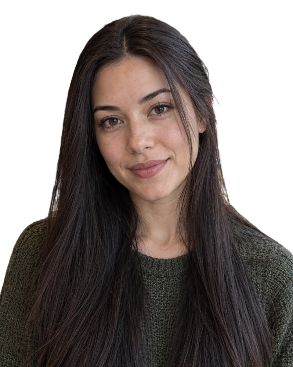 Actual transparent cutout of the straight-hair portrait